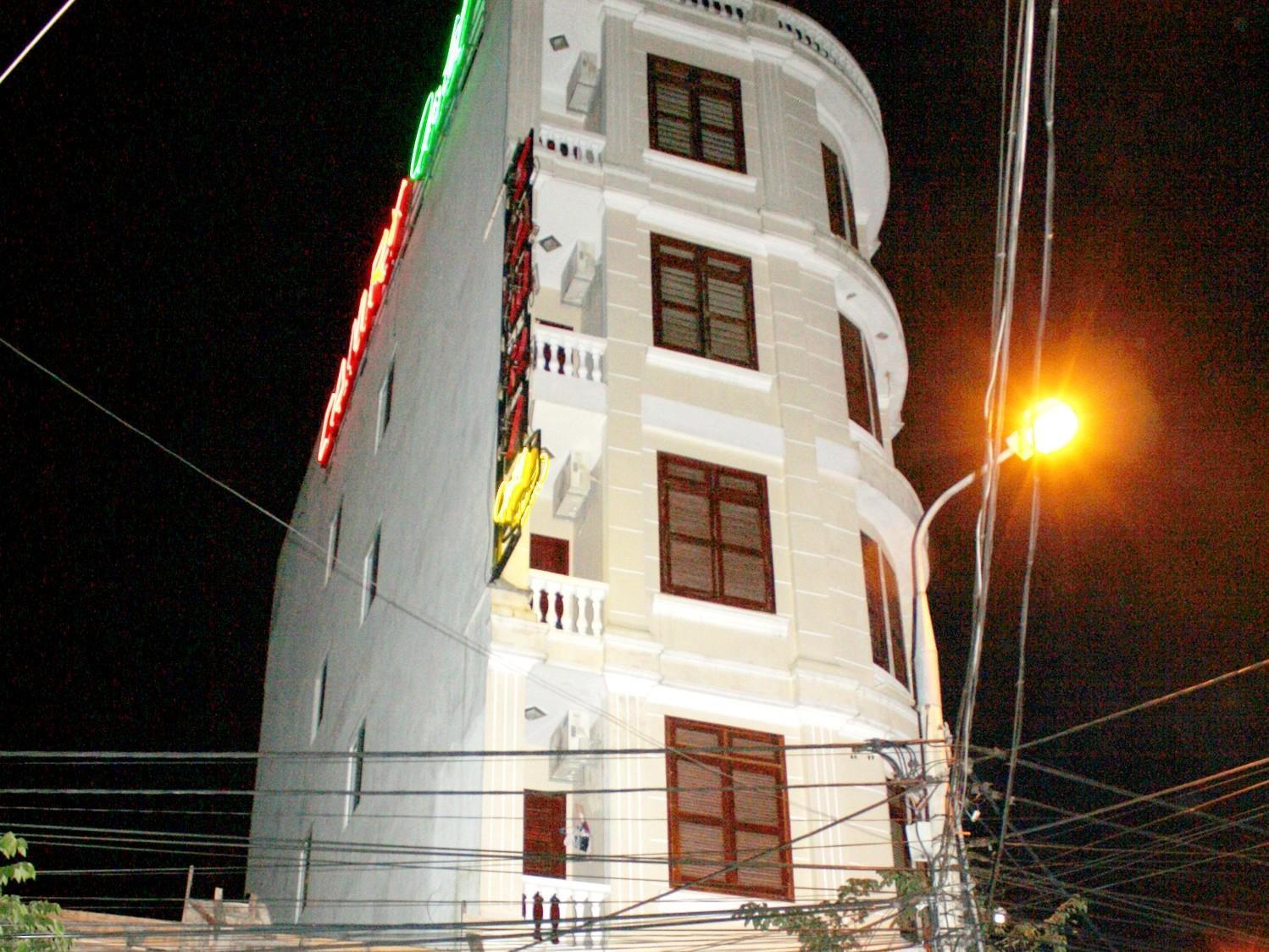 Camry Hotel Da Nang Exterior foto